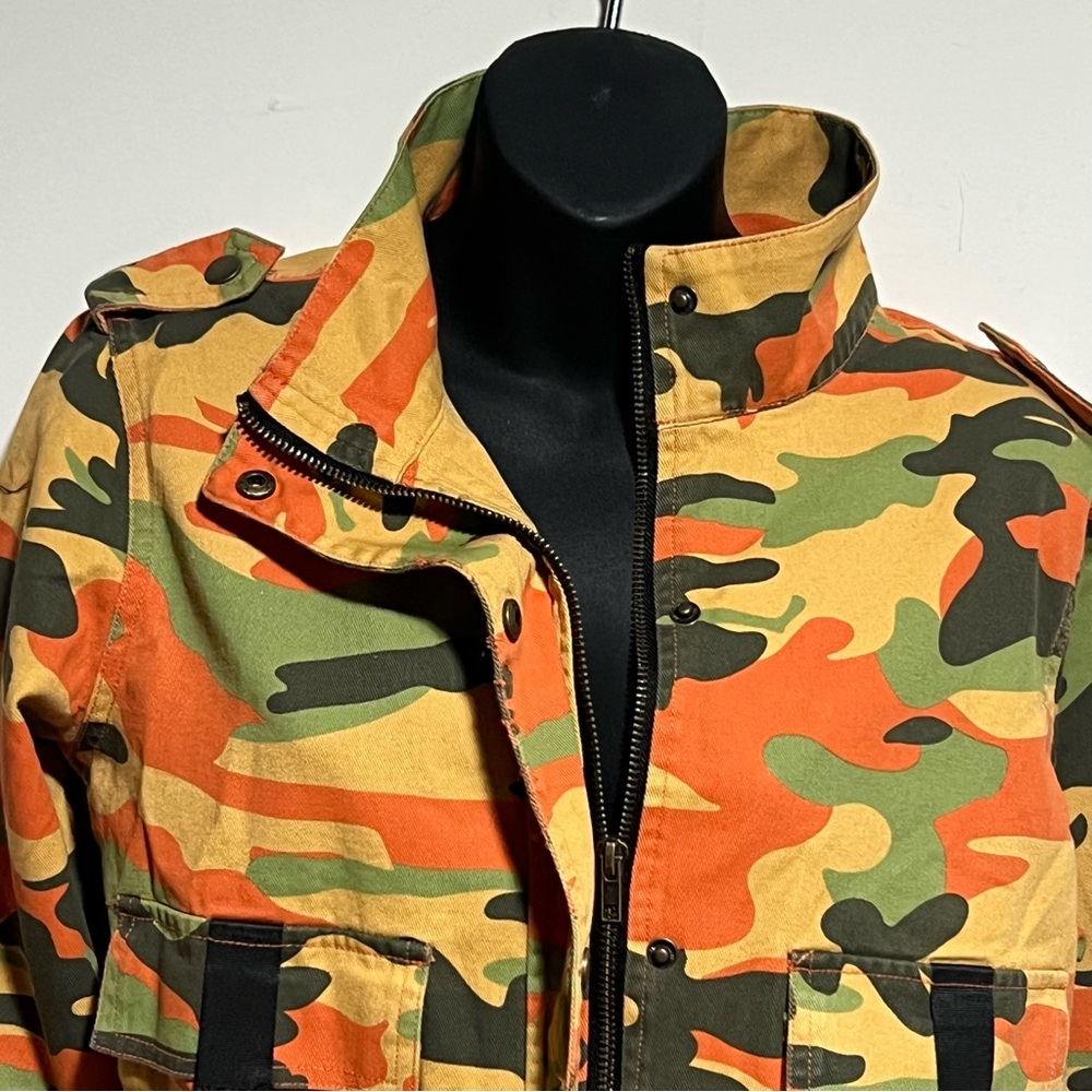 C'est Toi Camouflage Printed Crop Jacket Size Large Excellent Condition NWT - Picture 7 of 12